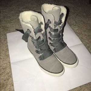 Women’s Converse Boots